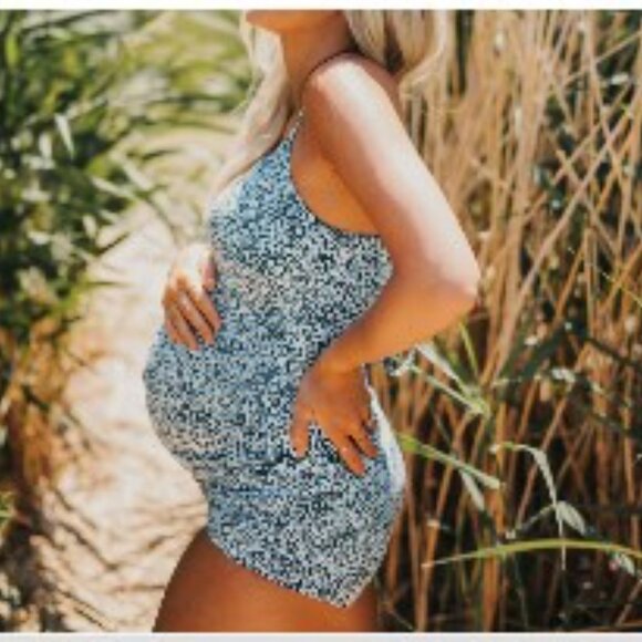 Senita Athletics - MATERNITY TANKINI TOP - PACIFIC CORAL - Picture 1 of 3